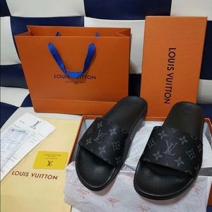 Brand new women’s Louis Vuitton slides